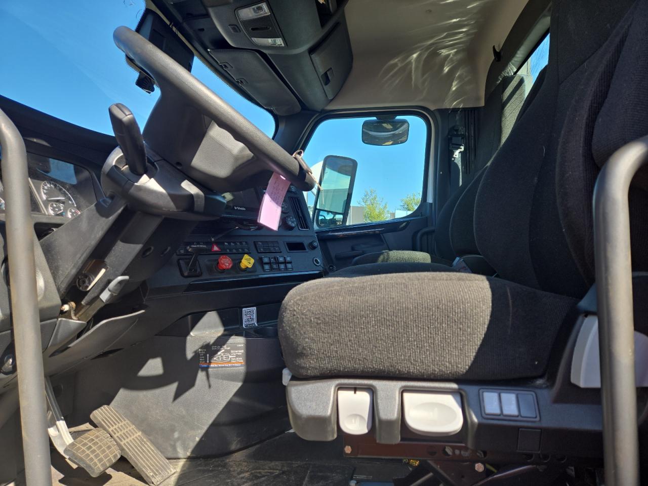 2024 FREIGHTLINER All other VIN 3AKJHLDV4RSUY3201 photo 5
