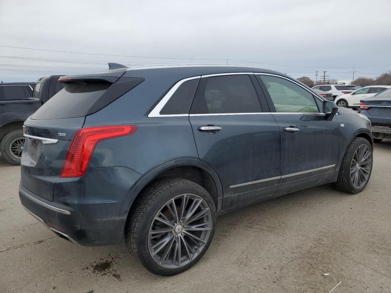 2019 Cadillac Xt5 VIN 1GYKNGRS8KZ183292 photo 3