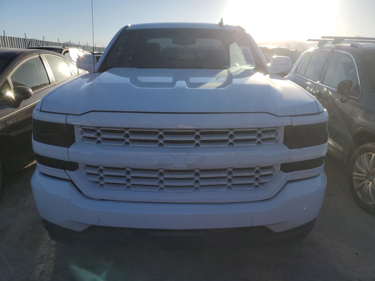 2018 Chevrolet All models VIN 1GCUKNEC7JF208824 photo 5
