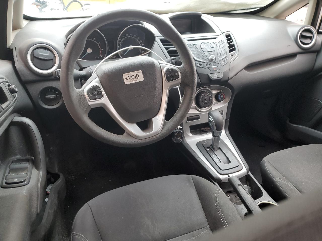 2018 Ford Fiesta VIN 3FADP4BJ1JM110697 photo 8