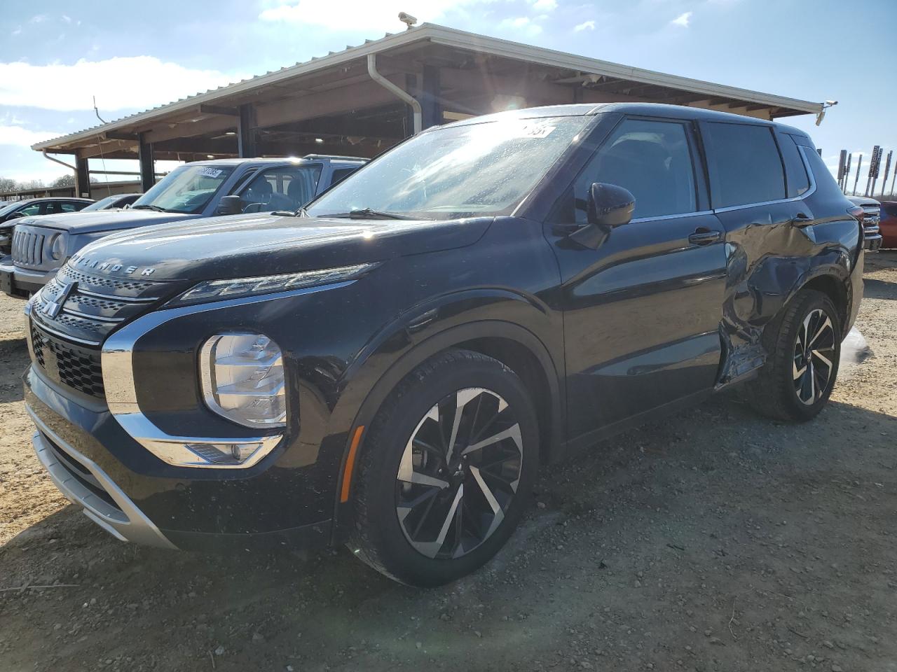 2023 Mitsubishi Outlander VIN JA4J3UA88PZ026420 photo 1