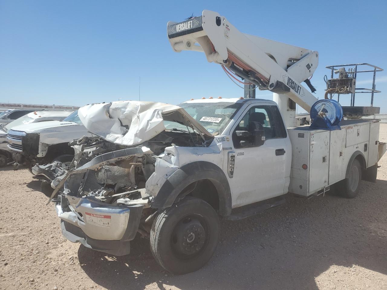 2019 Ford F550 VIN 1FDUF5HY1KDA06081 photo 2