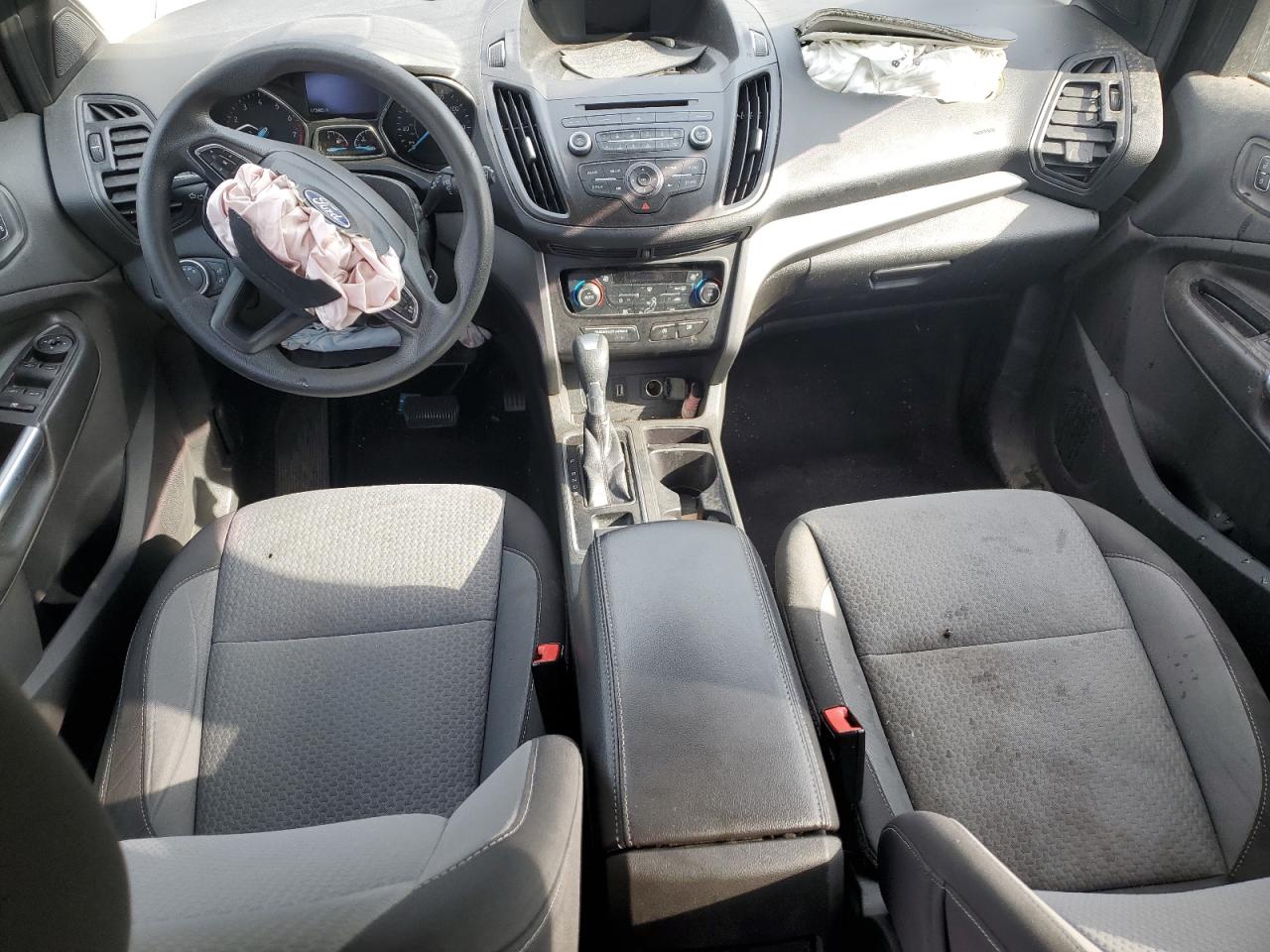 2017 Escape VIN 1FMCU0GD3HUD06233 photo 8