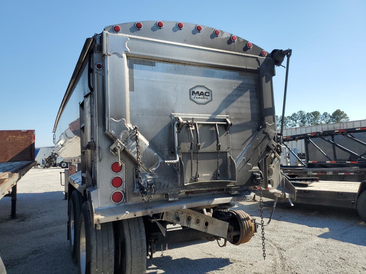 2022 MAC Unknown VIN 5MADN4026NW062883 photo 3