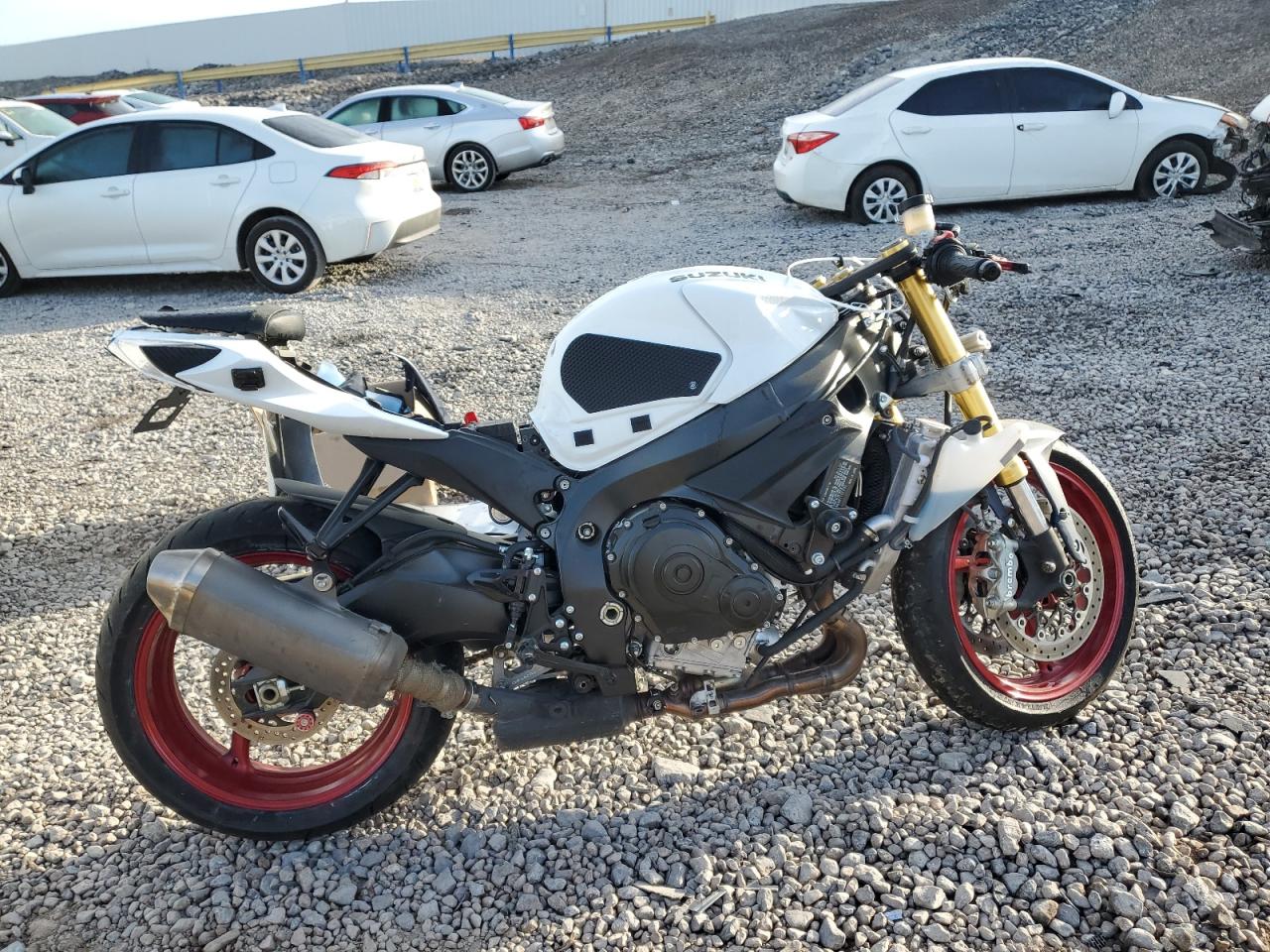 2024 Suzuki Gsxr750 VIN JS1GR7MA6R7101333 photo 1