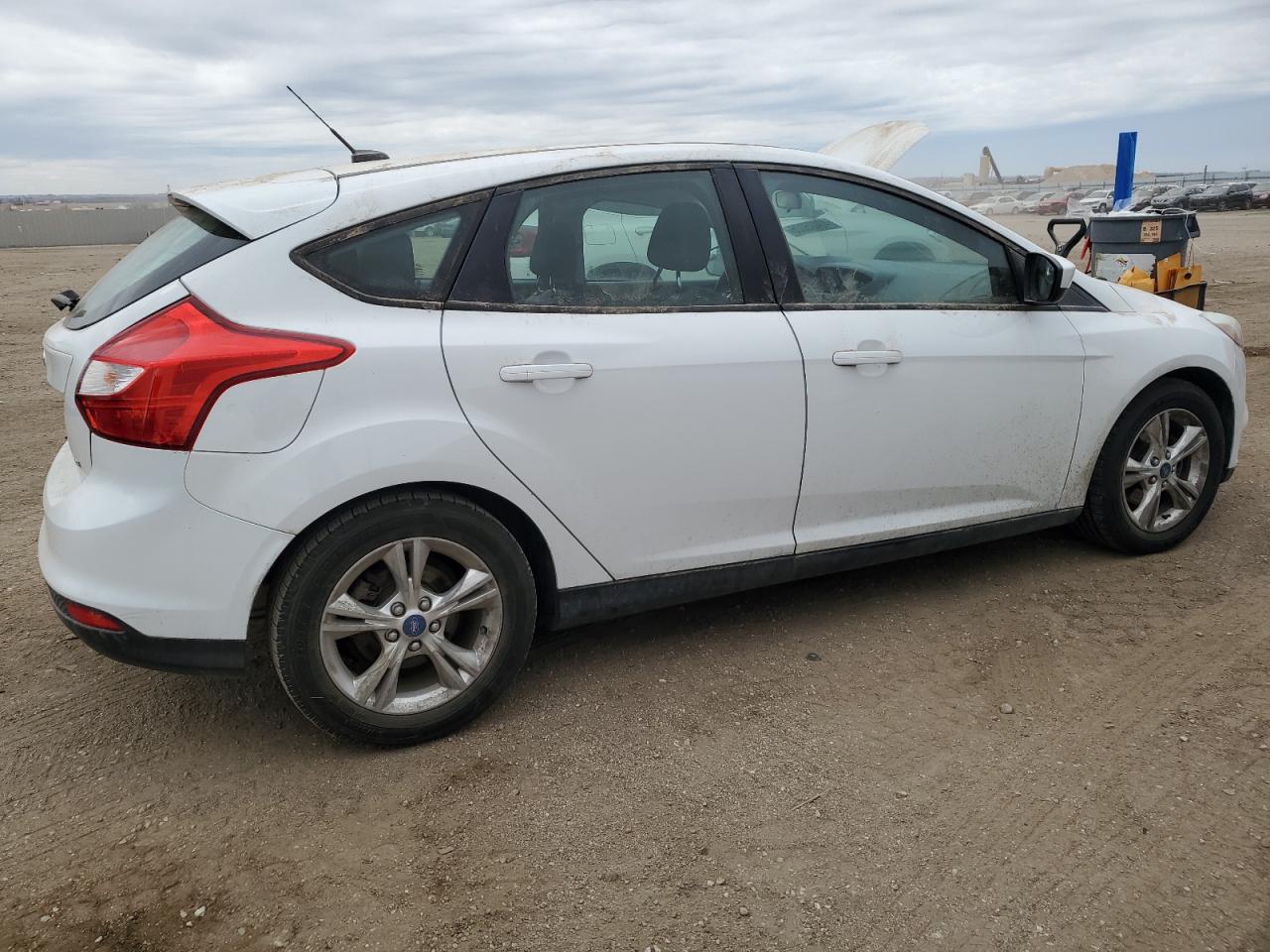 2012 Ford Focus se VIN 1FAHP3K29CL215495 photo 3