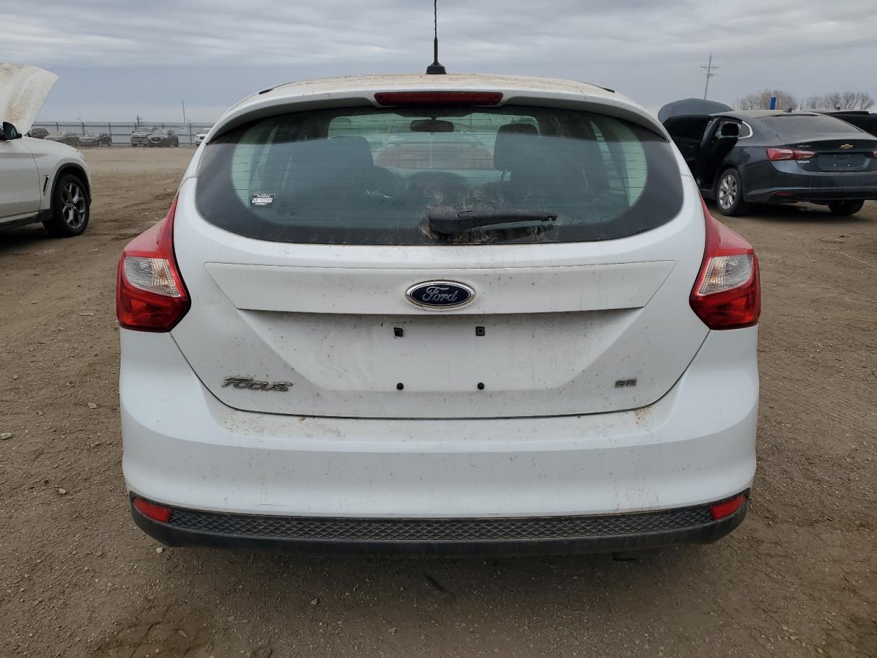 2012 Ford Focus se VIN 1FAHP3K29CL215495 photo 6