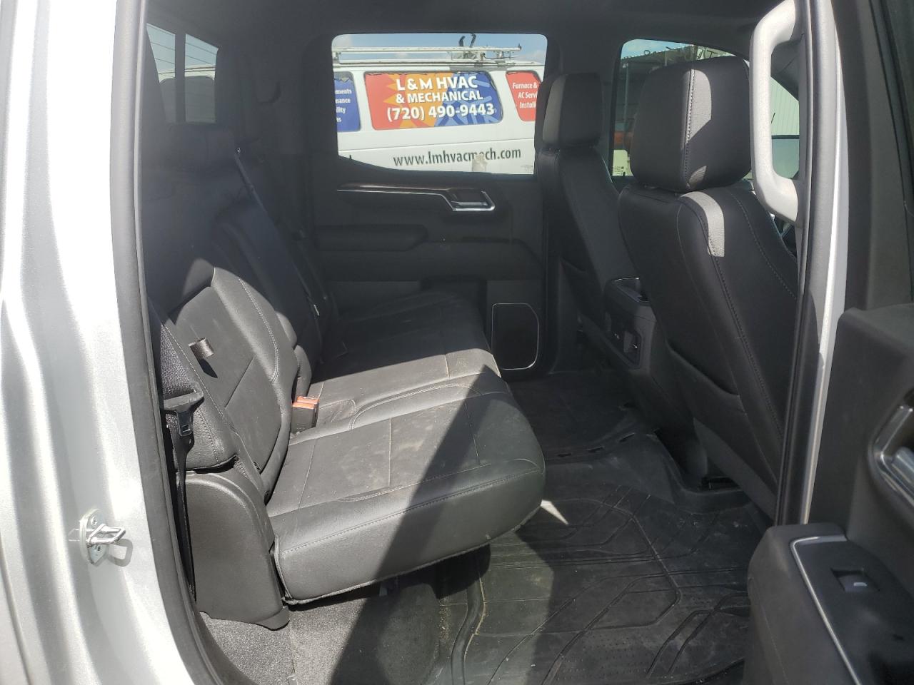 2022 Chevrolet All models VIN 1GCUDEED3NZ553954 photo 10