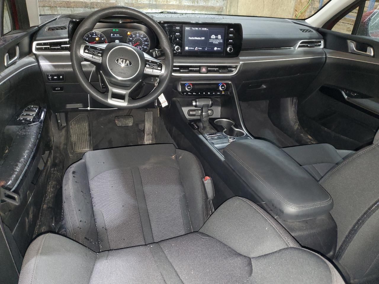 2021 Kia K5 VIN 5XXG24J22MG081961 photo 8
