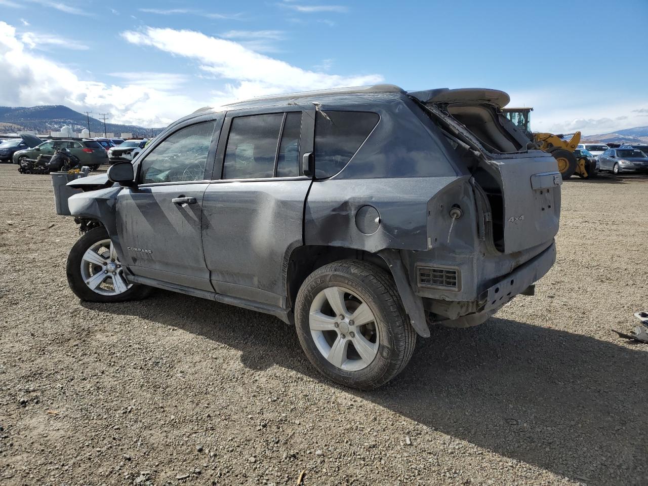 2014 Jeep Compass VIN 1C4NJDBB5ED816131 photo 2