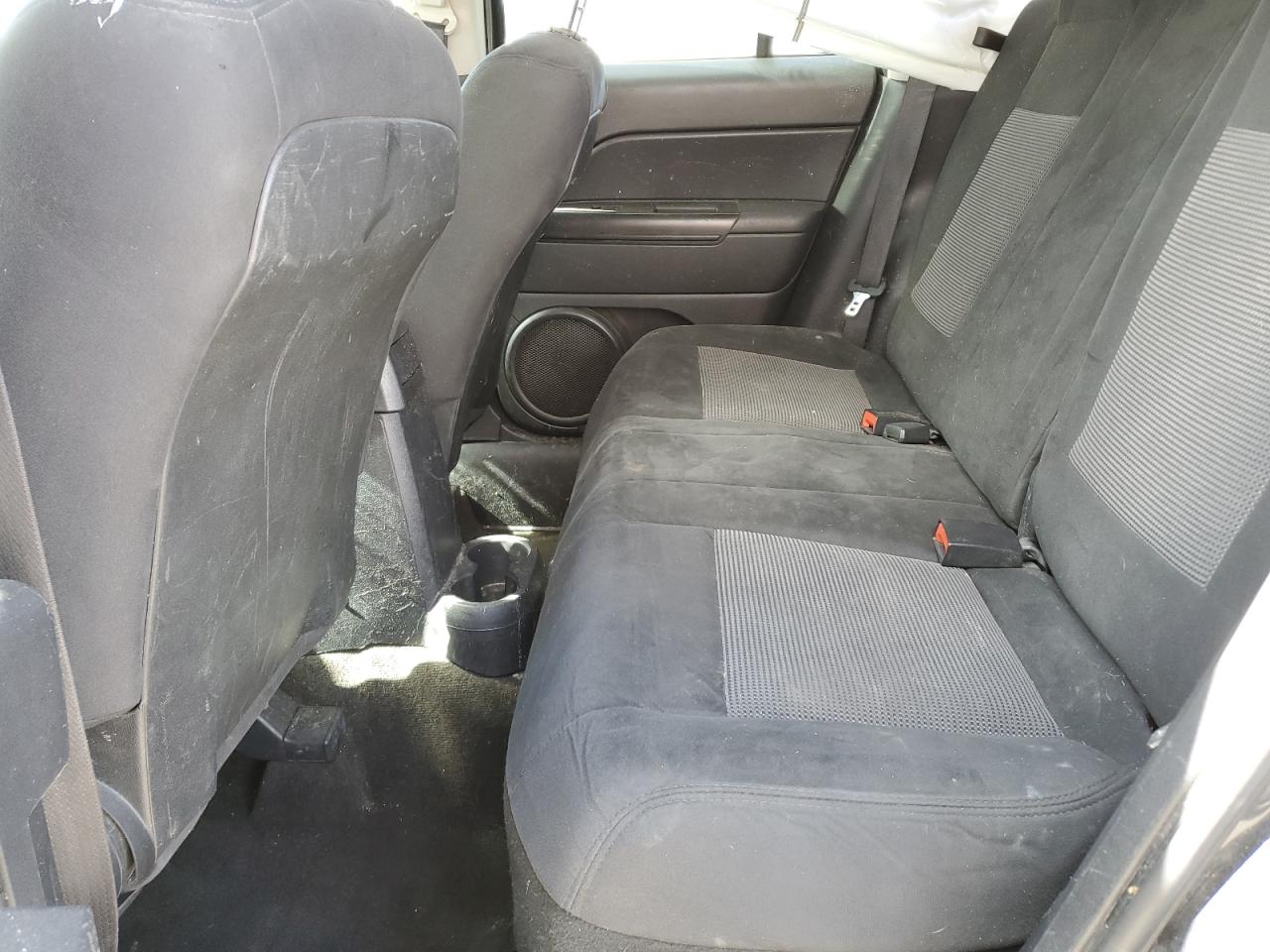 2014 Jeep Compass VIN 1C4NJDBB5ED816131 photo 11