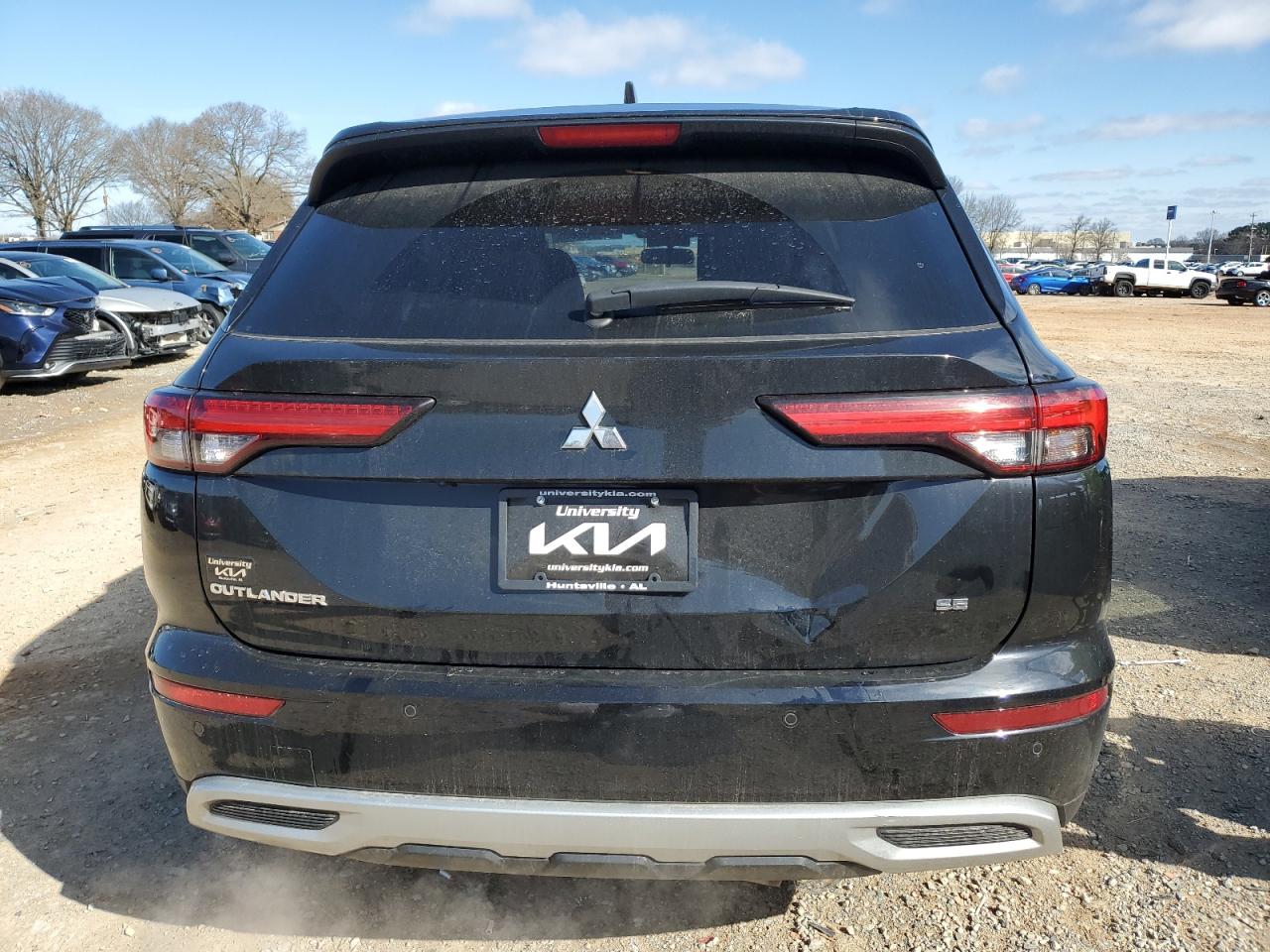 2023 Mitsubishi Outlander VIN JA4J3UA88PZ026420 photo 6