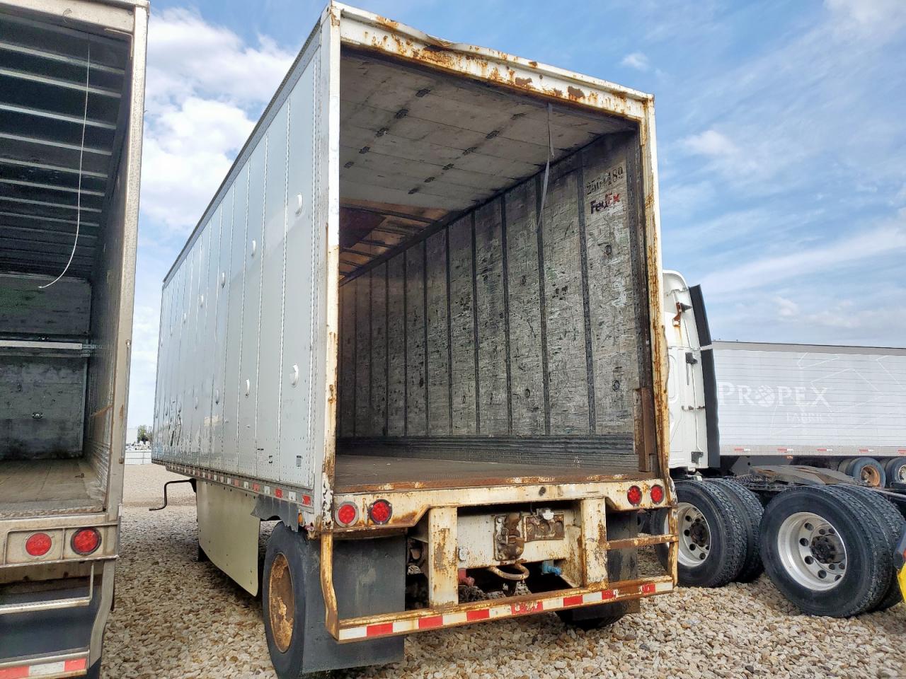 2007 WABASH All models VIN 1JJV281W87L979204 photo 3