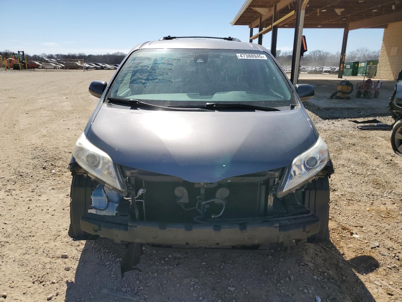 2018 Toyota Sienna le VIN 5TDKZ3DC1JS929696 photo 5