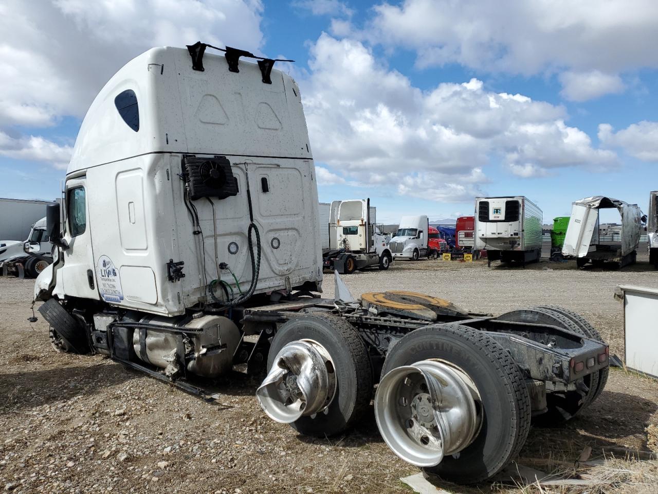 2024 FREIGHTLINER All other VIN 3AKJHHDR6RSUY3099 photo 3
