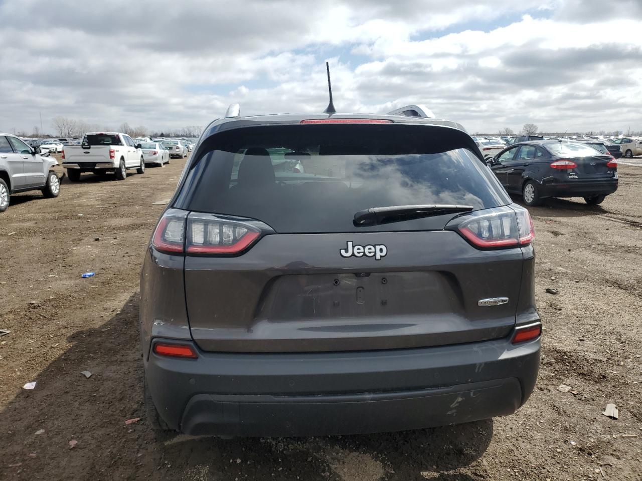 2019 Jeep Grand cher VIN 1C4PJLLB2KD420025 photo 6