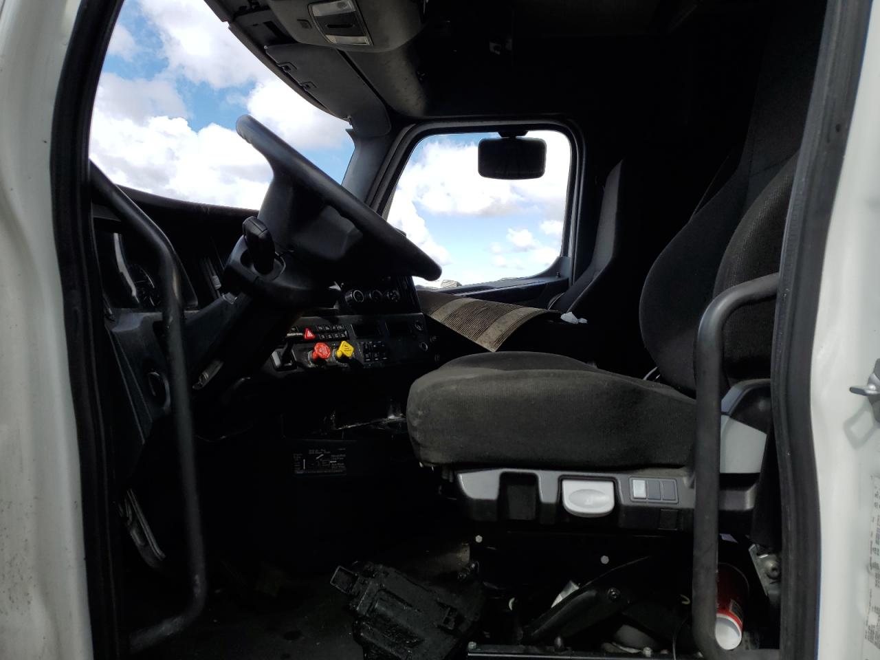2024 FREIGHTLINER All other VIN 3AKJHHDR6RSUY3099 photo 5
