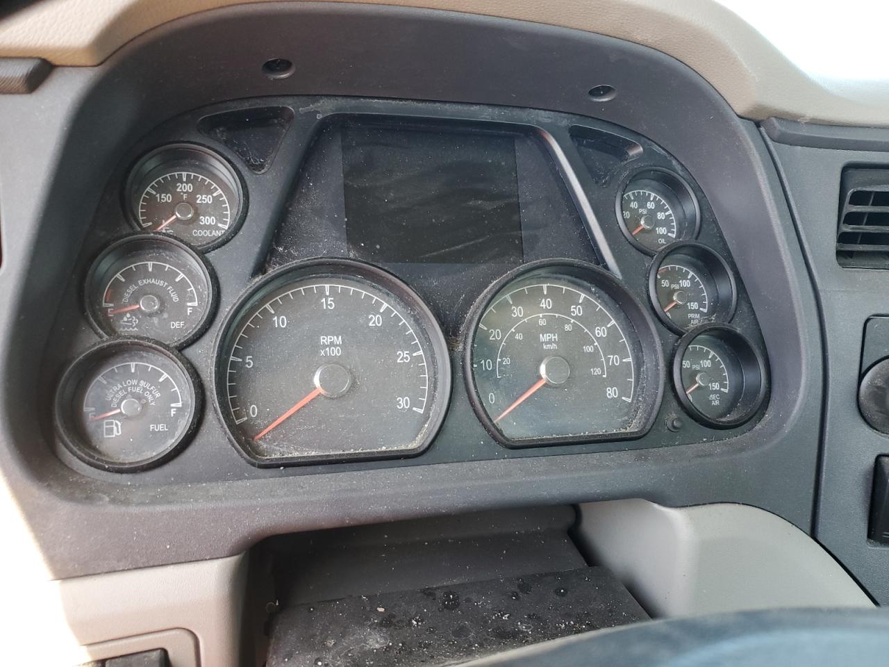 2021 PETERBILT All models VIN 1XPBAP8X1MD741562 photo 8