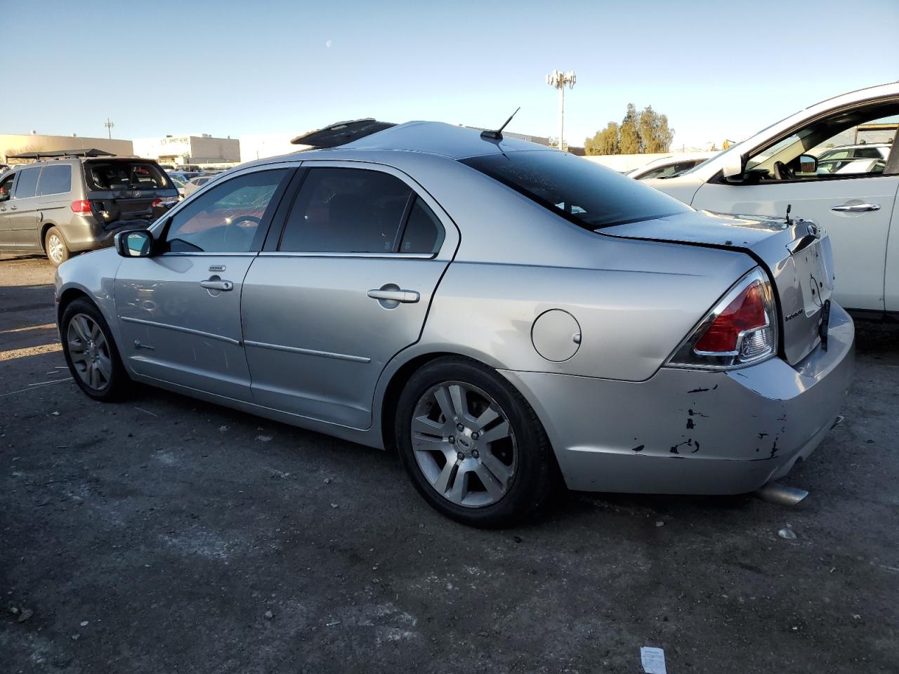2009 Ford Fusion VIN 3FAHP08149R217601 photo 2