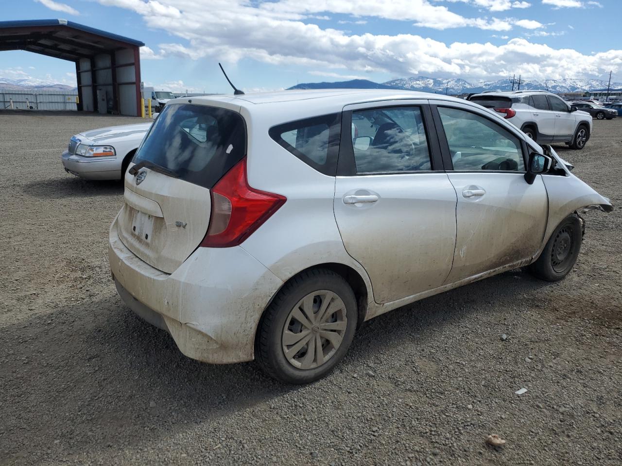 2019 NISSAN Versa note VIN 3N1CE2CP9KL363120 photo 3