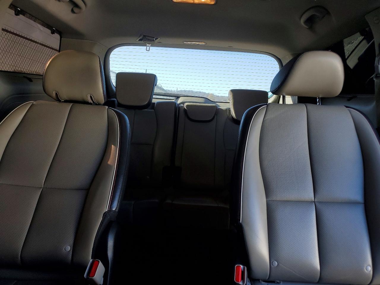 2021 Kia SEDONA VIN KNDMB5C15M6671292 photo 10