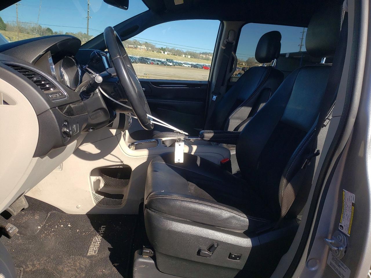 2017 Dodge Caravan VIN 2C4RDGCG2HR860979 photo 7