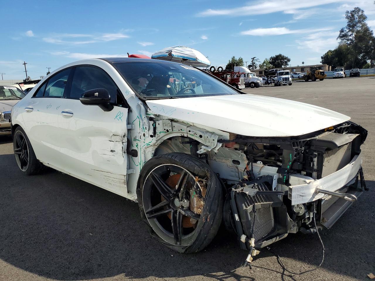 2022 Mercedes-Benz Cla-class VIN W1K5J5DB3NN267399 photo 4