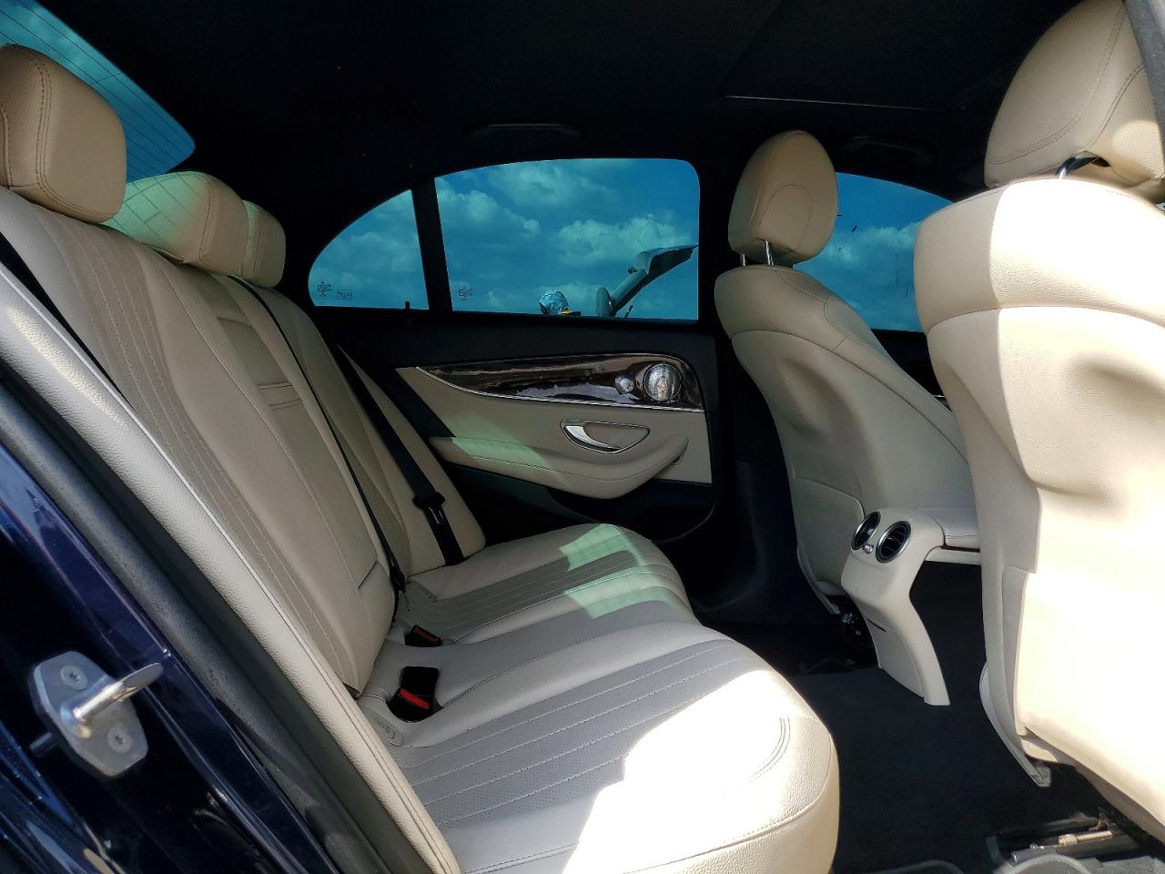 2017 Mercedes-Benz E-class VIN WDDZF4KB8HA225712 photo 10