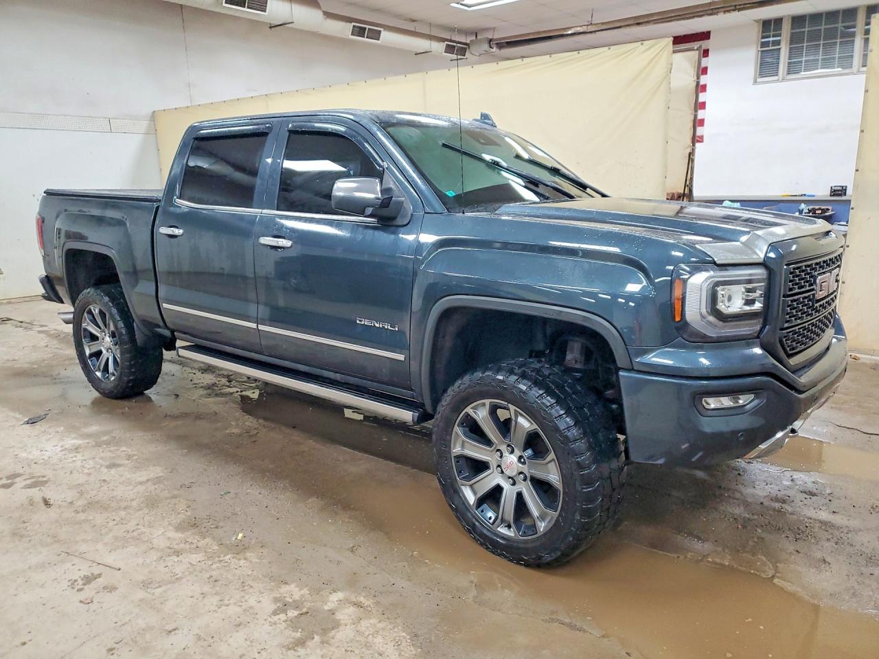 2018 GMC All models VIN 3GTU2PEJ5JG319008 photo 4