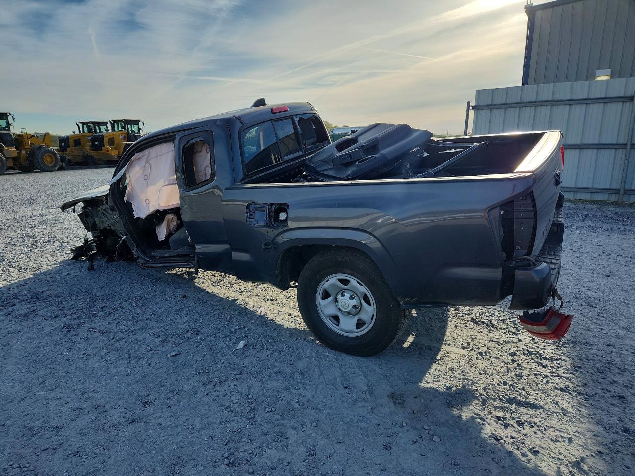 2023 Toyota Tacoma VIN 3TYRZ5CNXPT024450 photo 2