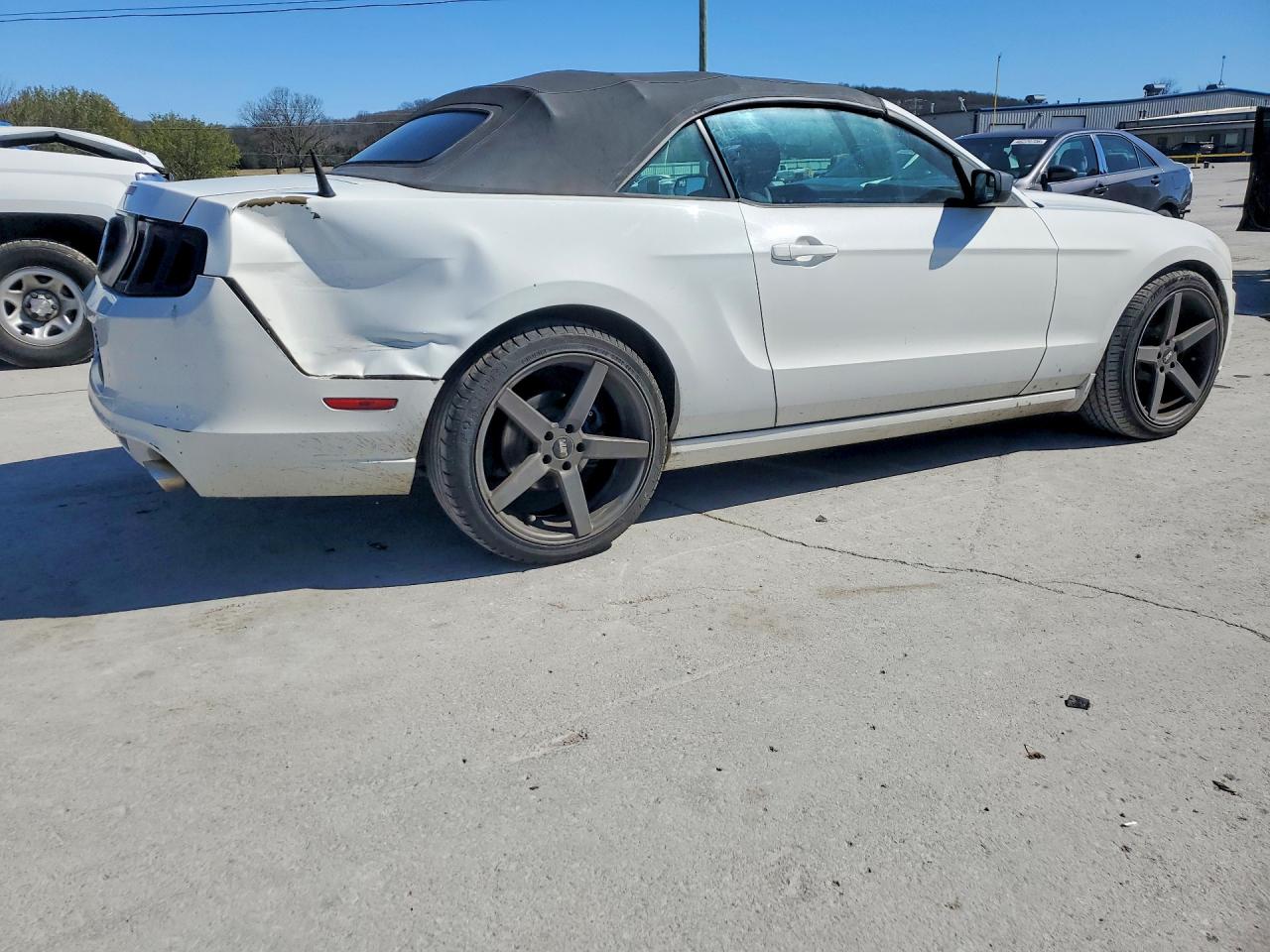 2013 Ford All models VIN 1ZVBP8EM2D5227307 photo 3