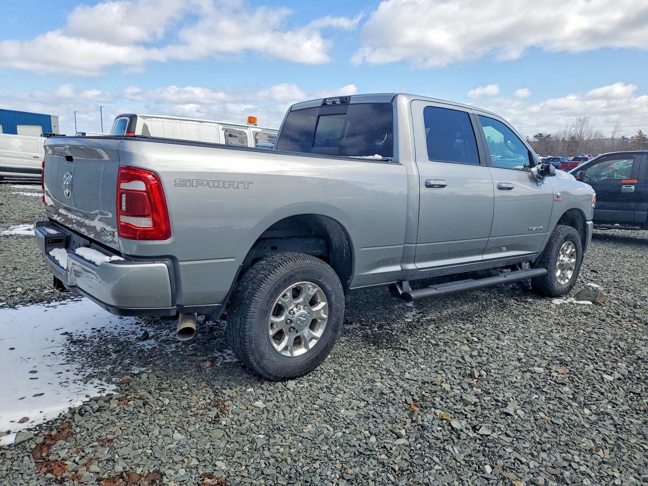 2023 RAM 2500 VIN 3C6UR5FL7PG527035 photo 3