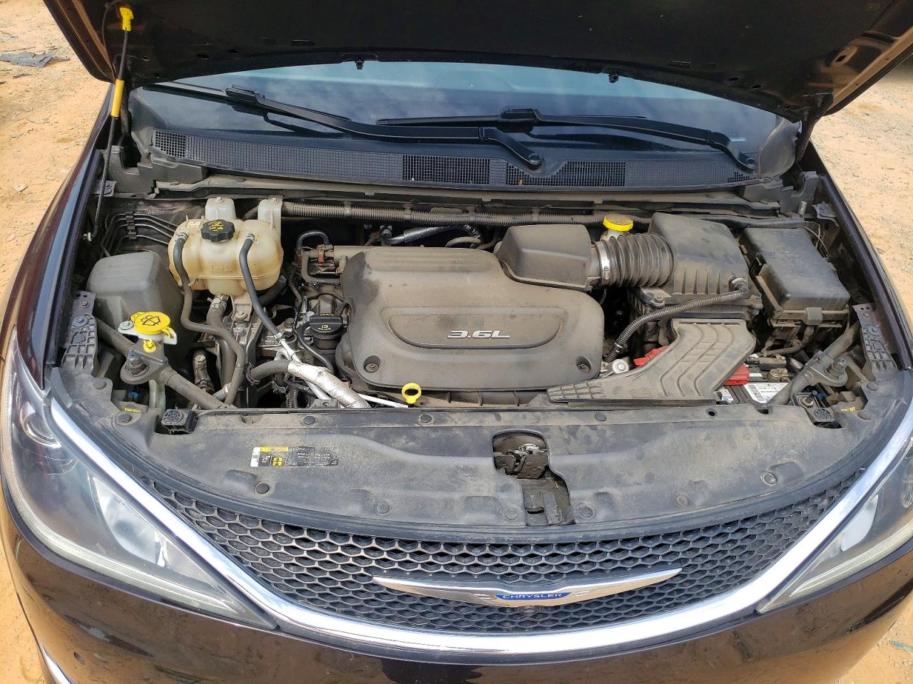 2019 Chrysler All models VIN 2C4RC1GG8KR523282 photo 12