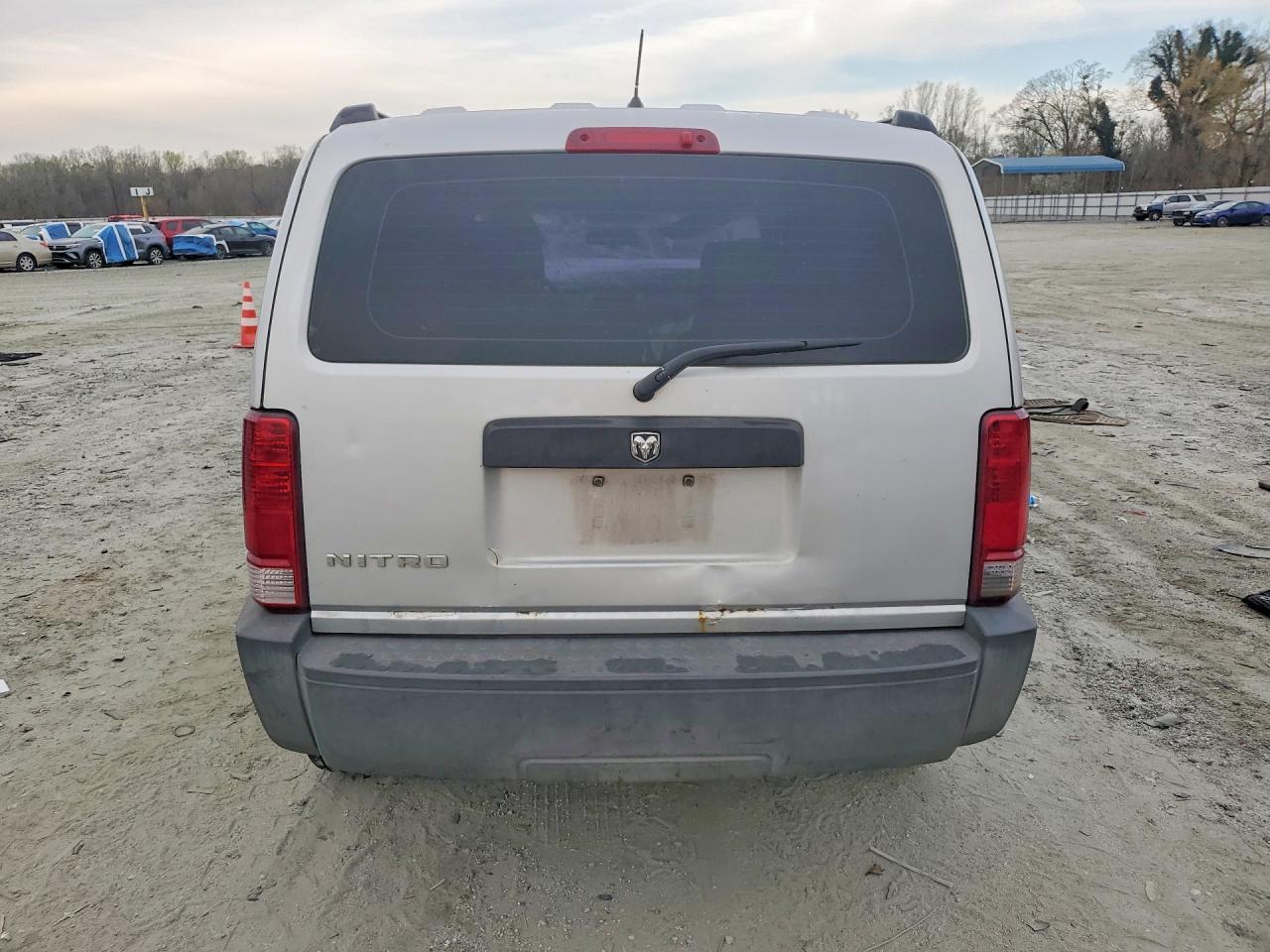 2007 Dodge Nitro VIN 1D8GT28KX7W558339 photo 6
