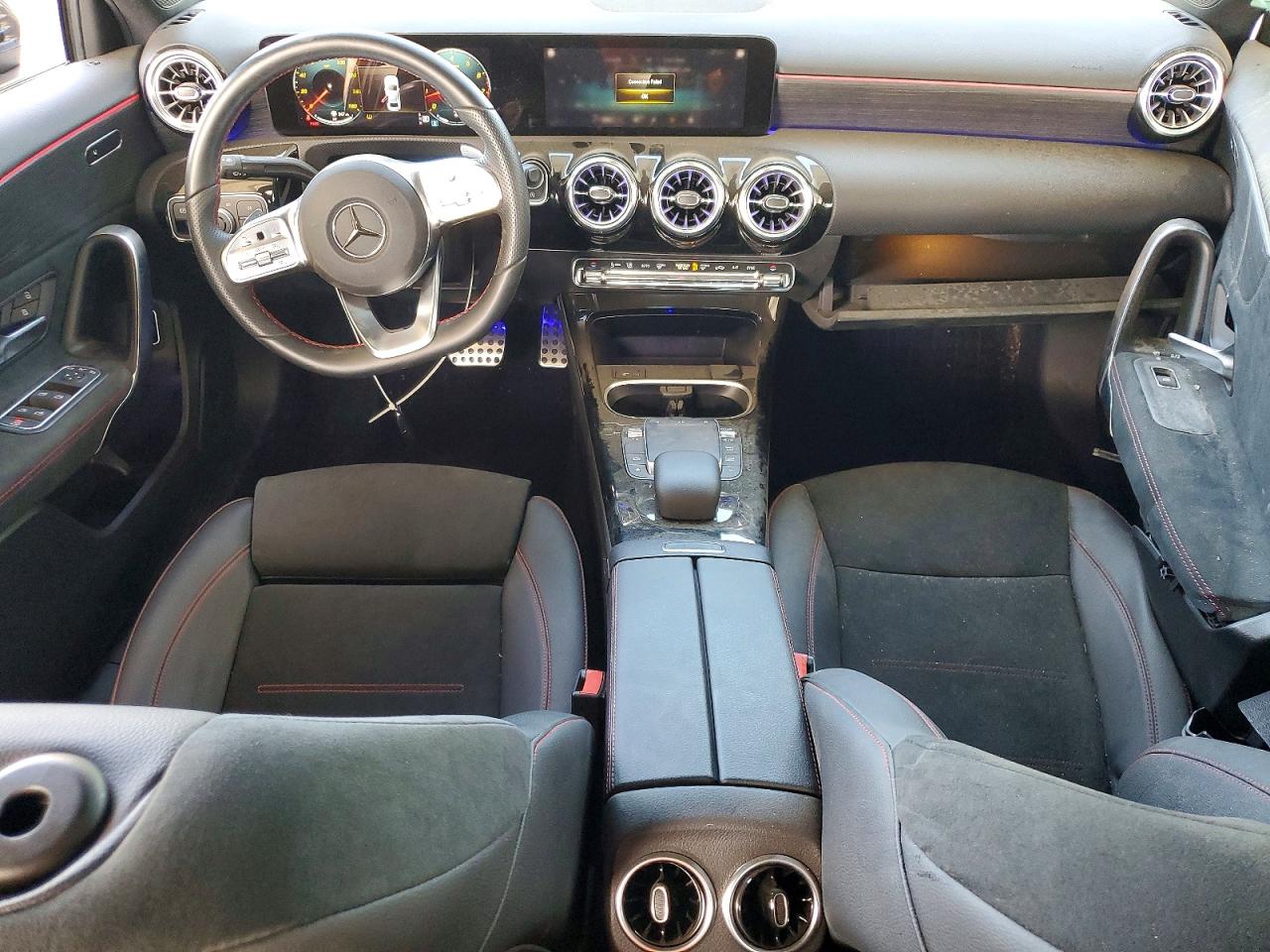 2022 Mercedes-Benz A-class VIN W1K3G4EB3NJ372482 photo 8