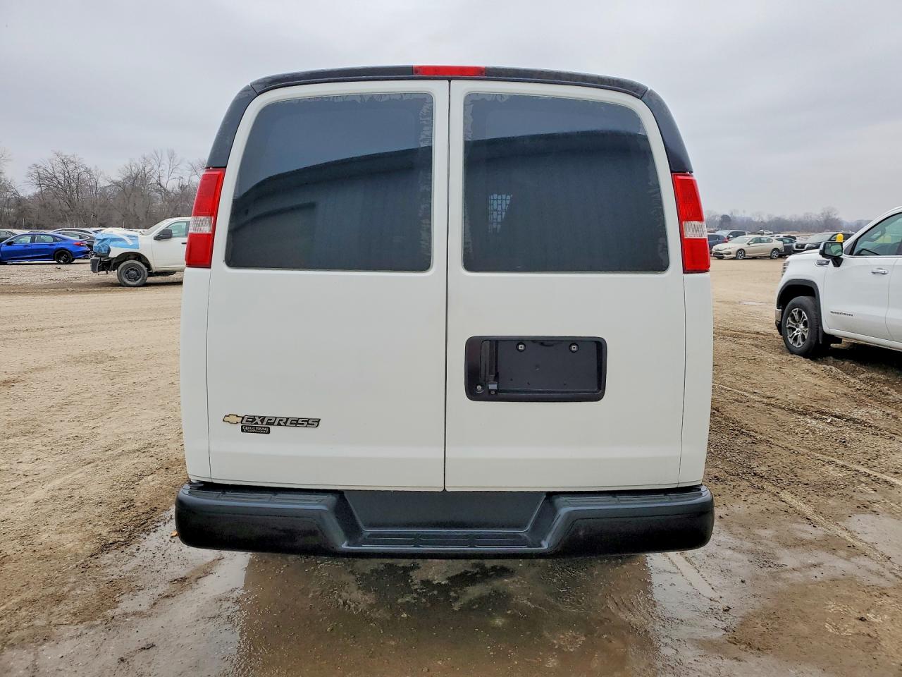2021 CHEVROLET Express VIN 1GCWGAFP2M1259539 photo 6