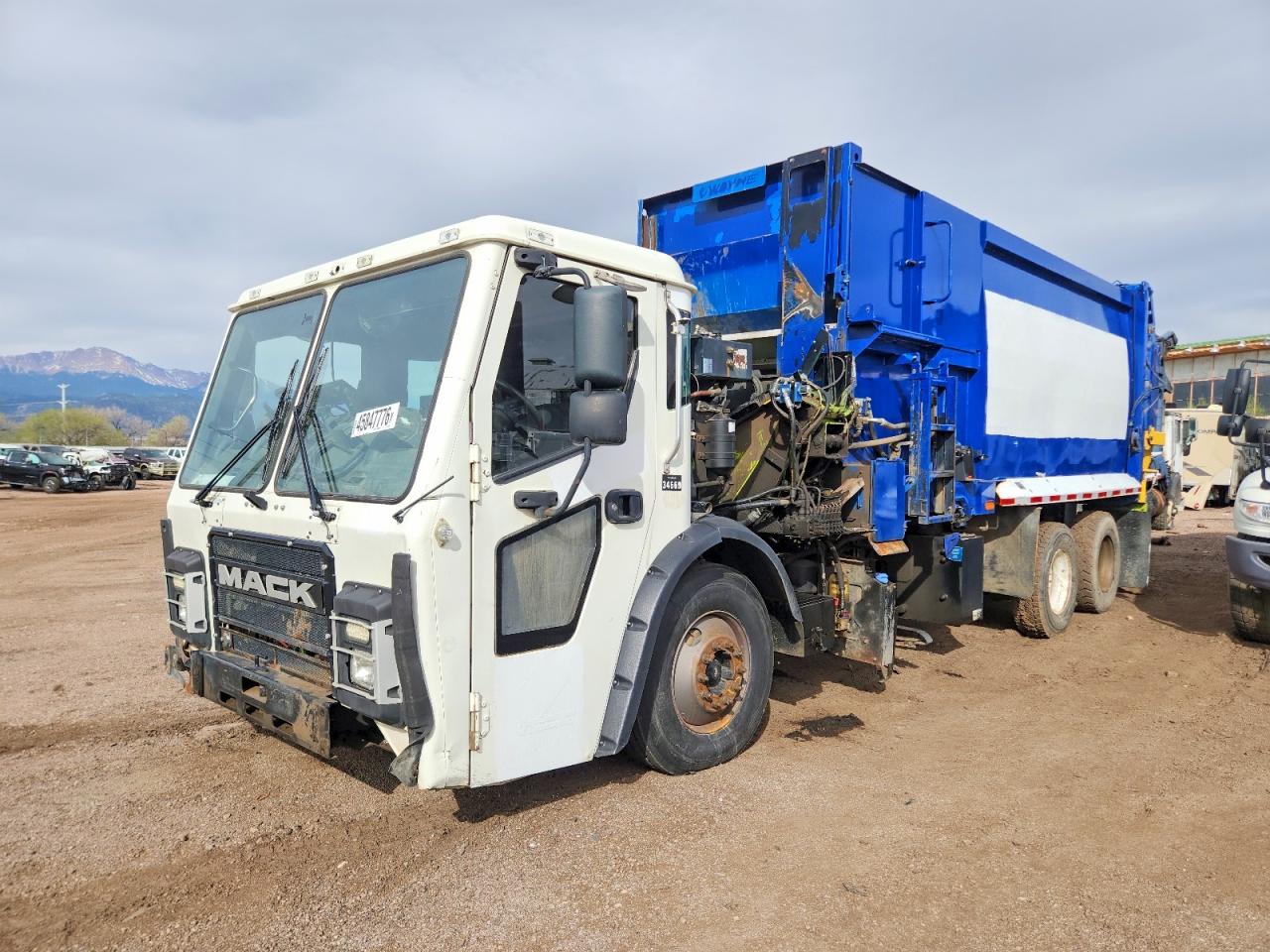 2016 MACK All other VIN 1M2LR05C7GM001294 photo 2