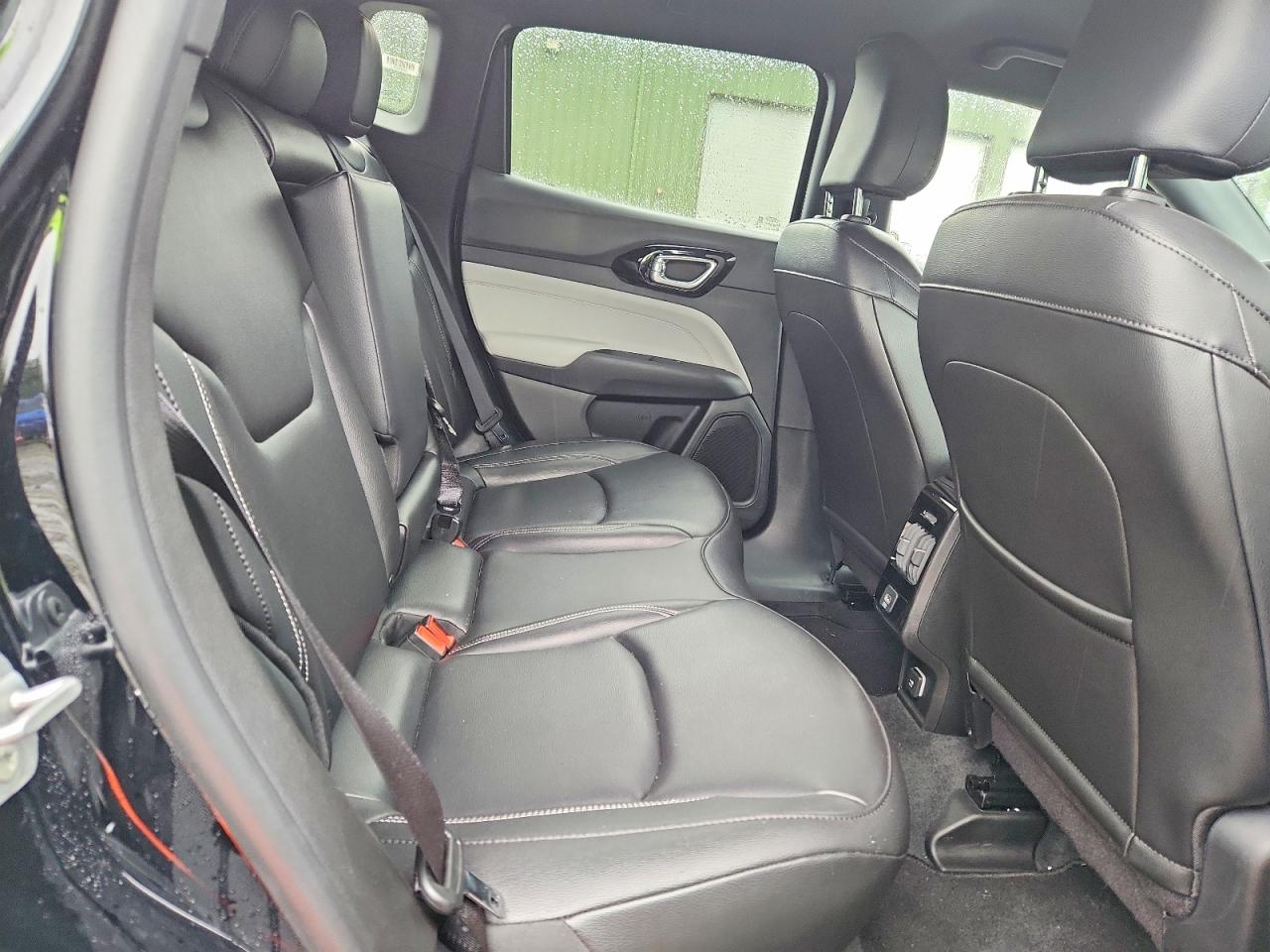2025 Jeep Compass VIN 3C4NJDCN8ST623101 photo 11