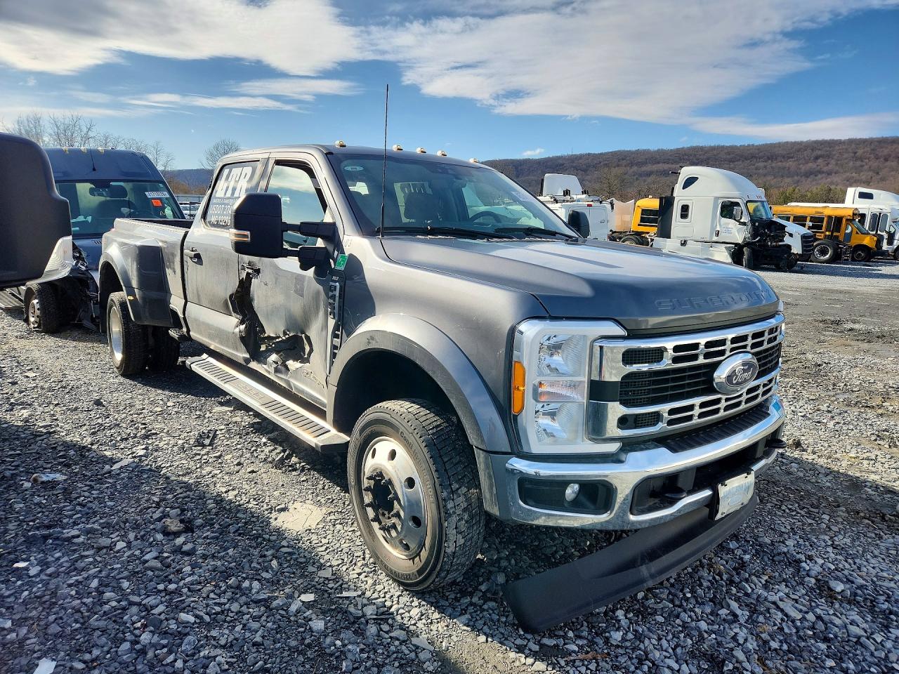 2023 Ford F450 VIN 1FT8W4DT4PED41329 photo 4