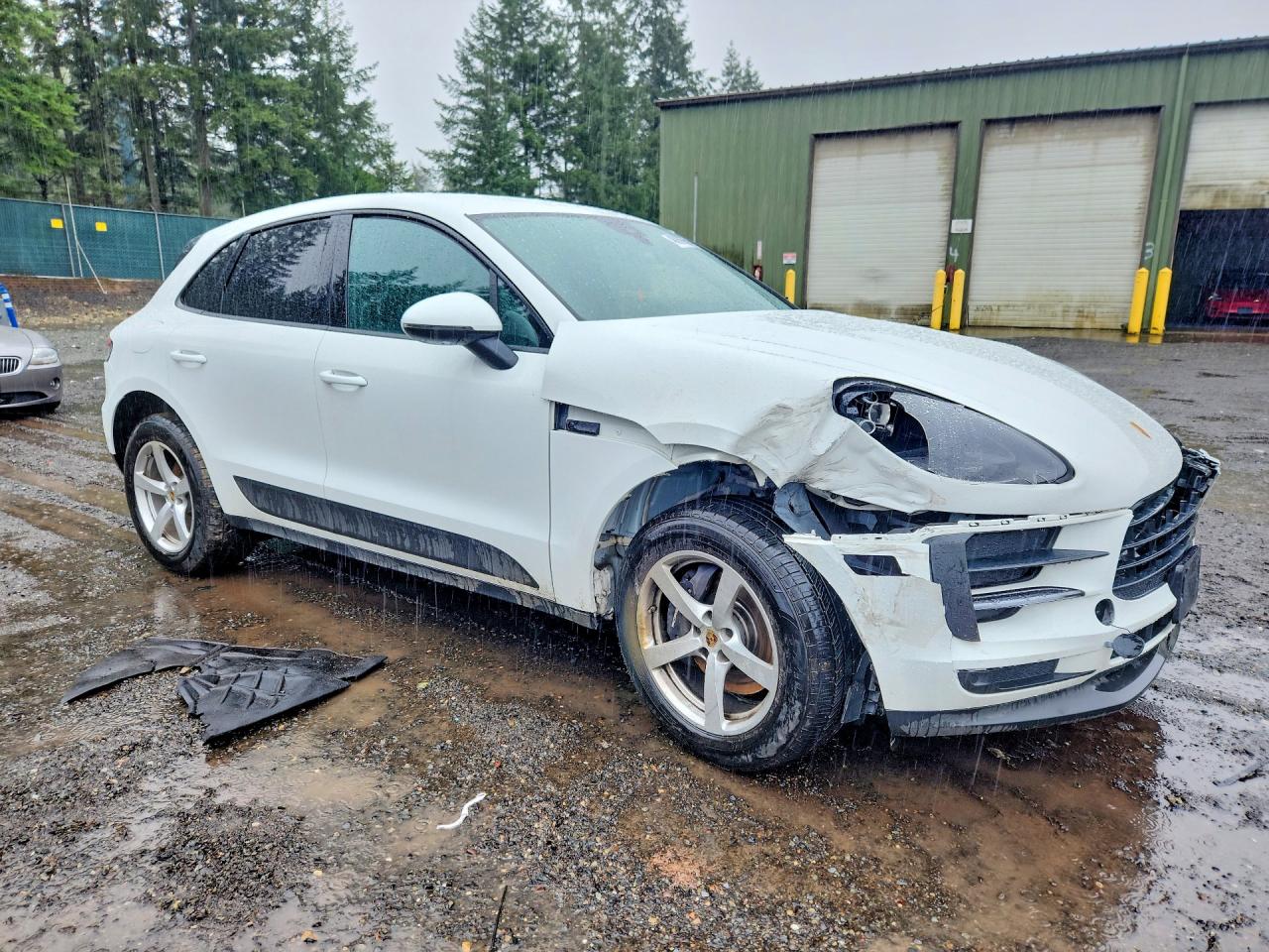 2021 Porsche Macan VIN WP1AA2A54MLB14335 photo 4