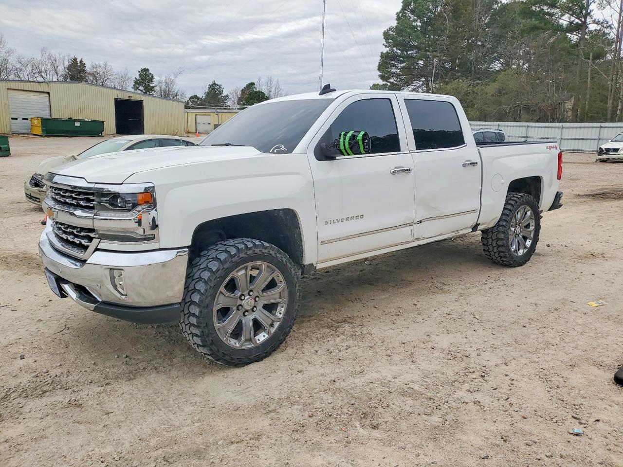 2017 Chevrolet All models VIN 3GCUKSEC1HG173415 photo 1
