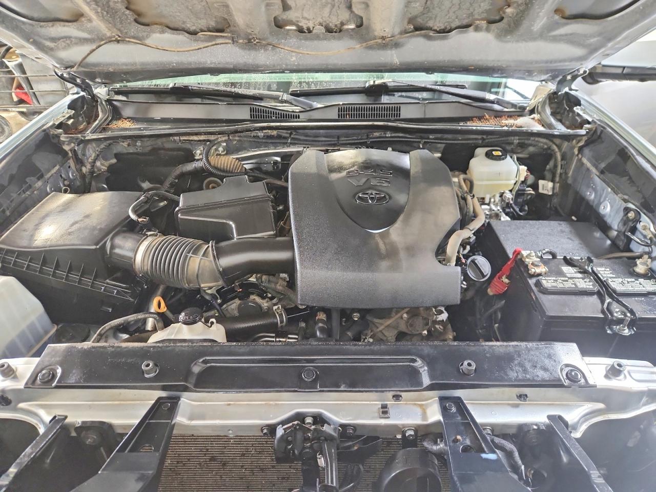 2022 Toyota Tacoma sr VIN 3TYCZ5ANXNT058071 photo 11