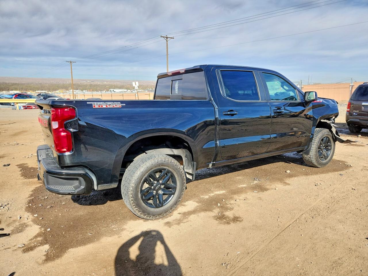 2019 Chevrolet All models VIN 3GCPYFED2KG111282 photo 3