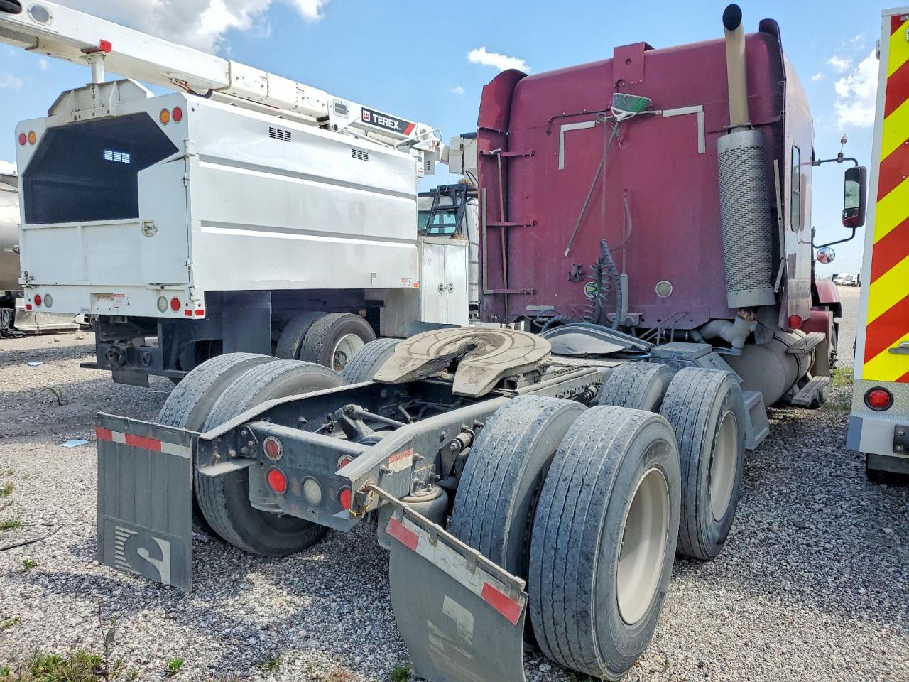2001 FREIGHTLINER All other VIN 1FUYSWEB31PG01398 photo 4