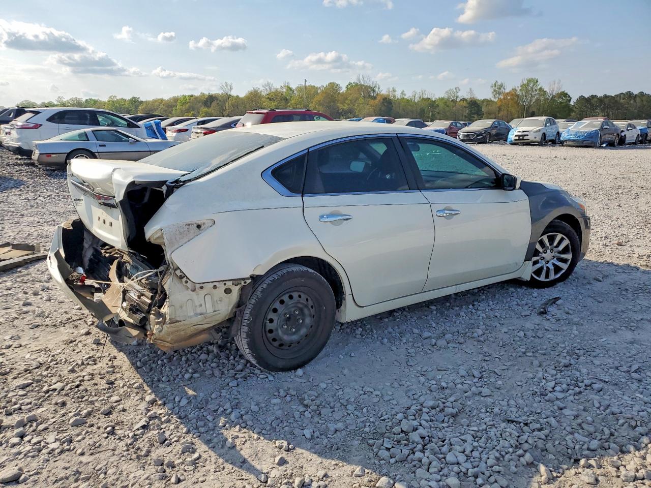 2015 NISS Altima VIN 1N4AL3AP3FN375021 photo 3