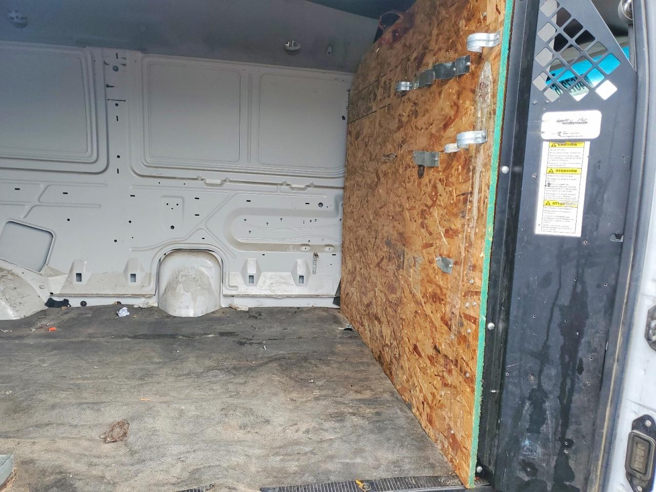 2010 Ford Econoline VIN 1FTSE3EL2ADA95377 photo 11