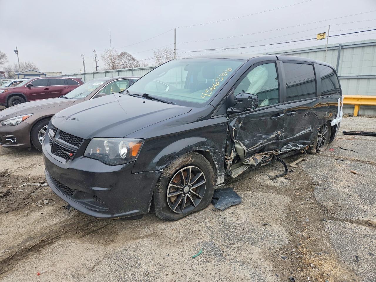 2015 DODGE Caravan VIN 2C4RDGBG0FR668930 photo 1