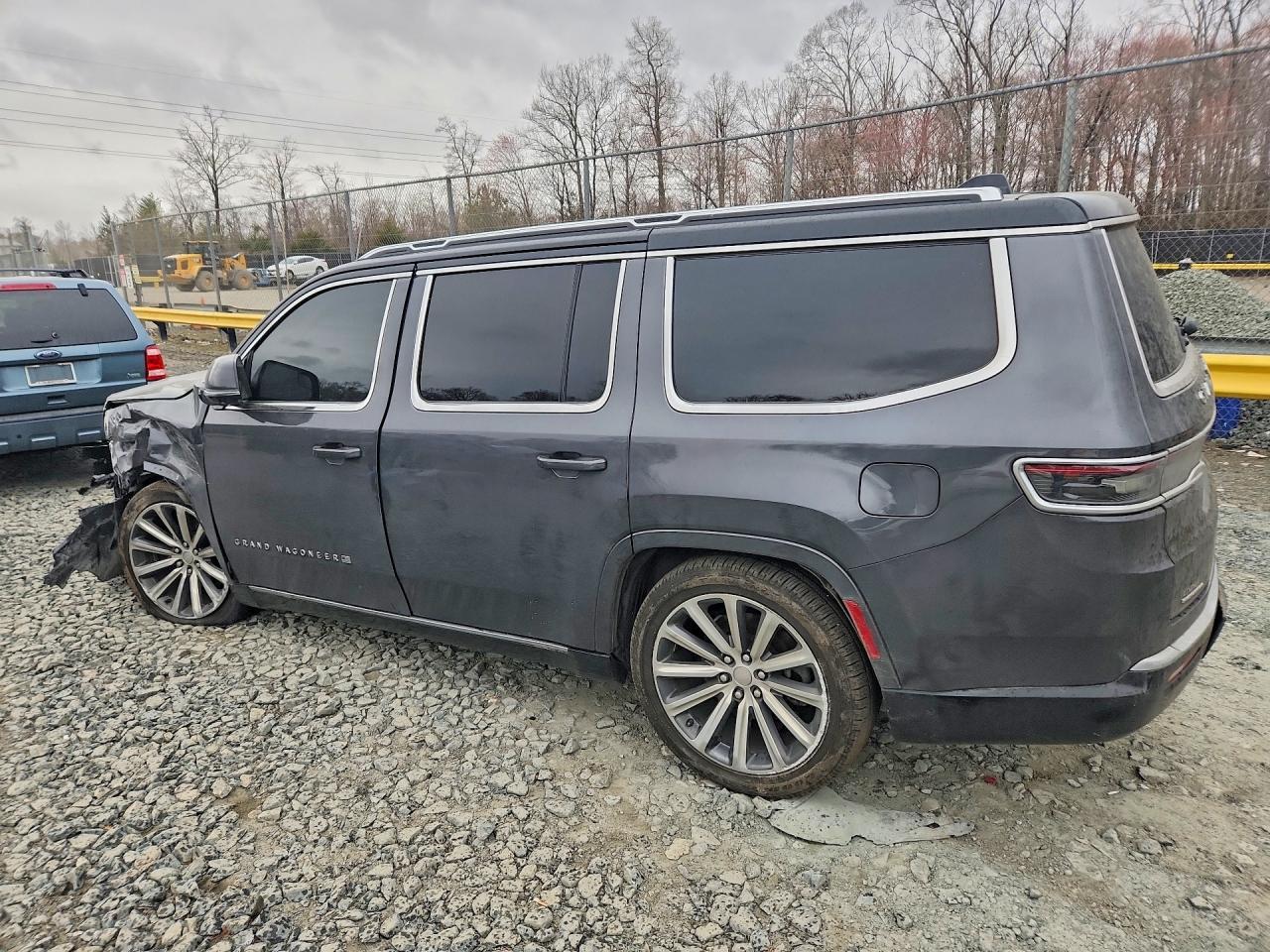 2022 Jeep Grand wago VIN 1C4SJVFP6NS180023 photo 2