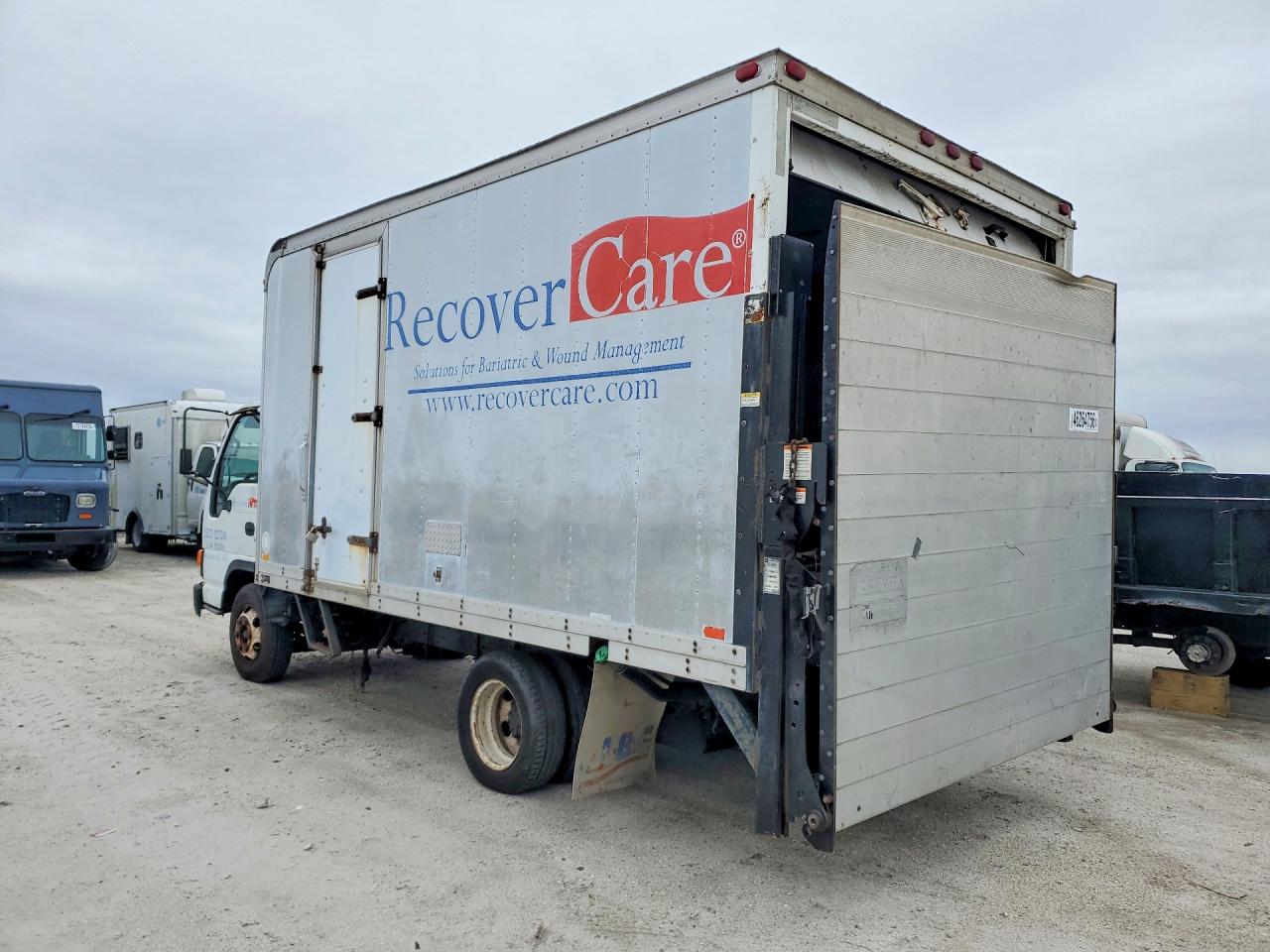2003 Isuzu Npr VIN JALB4B14737005989 photo 2