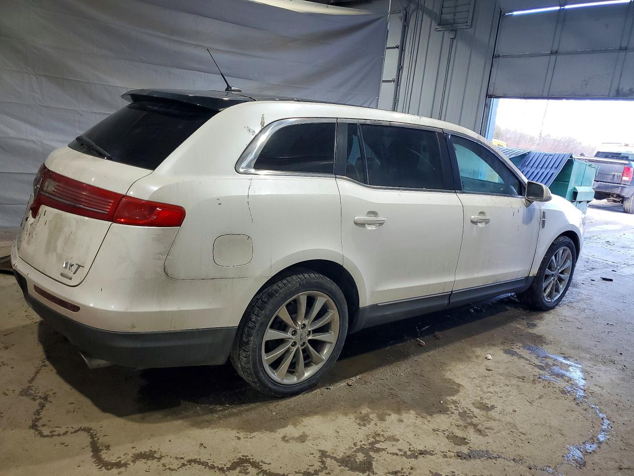 2010 LINCOLN Mkt VIN 2LMHJ5AT0ABJ12397 photo 3